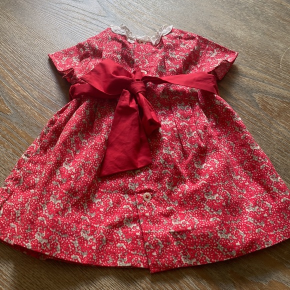 Neck & neck baby girl dress red and white floral sz 6-9 months - Picture 4 of 5
